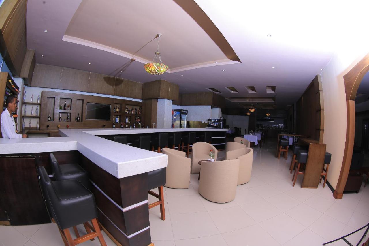 Daisy Hotel Addis-Abeba Extérieur photo